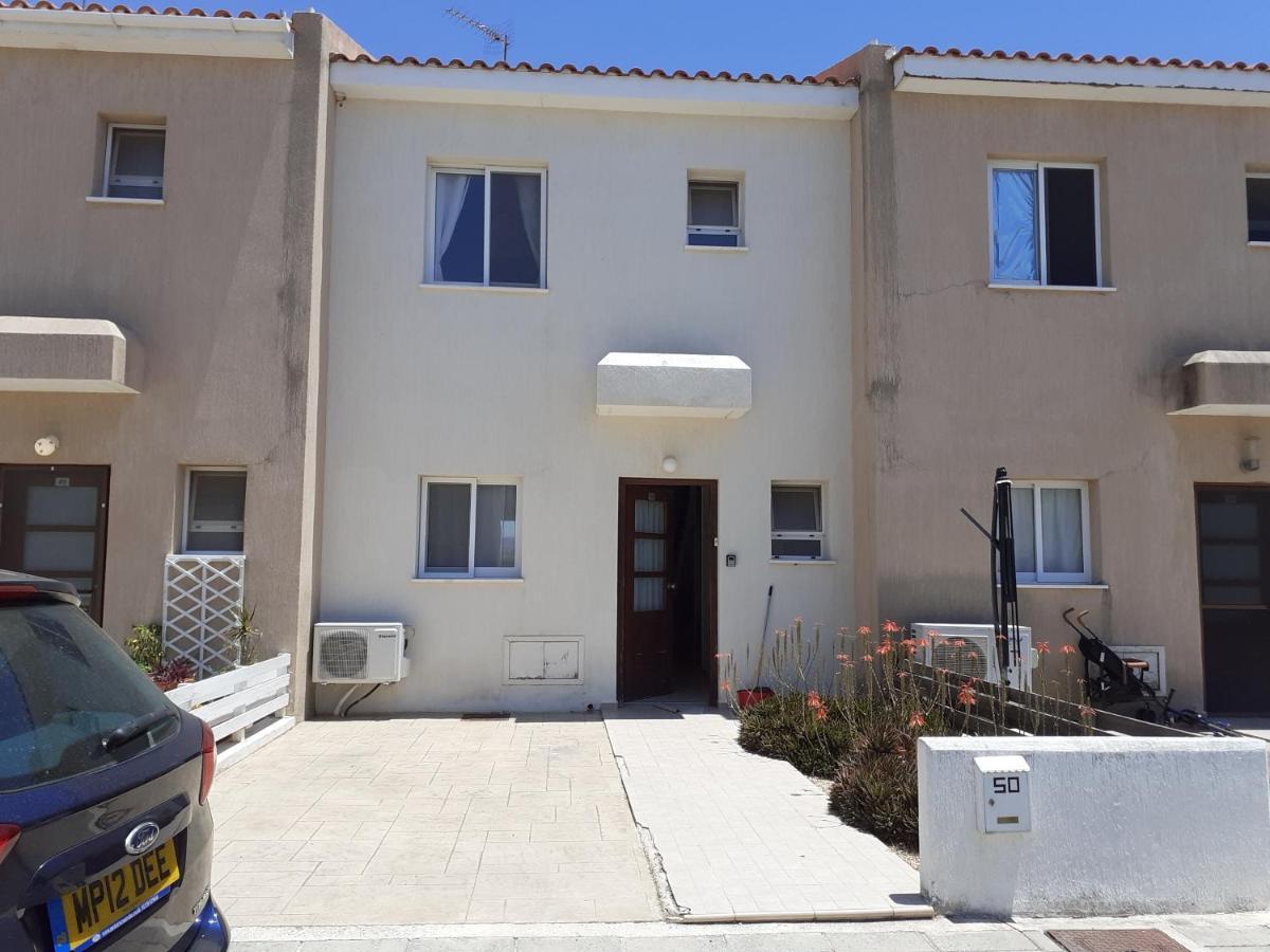 Villa Beautiful 2-Bed House In Mandriá Exterior foto
